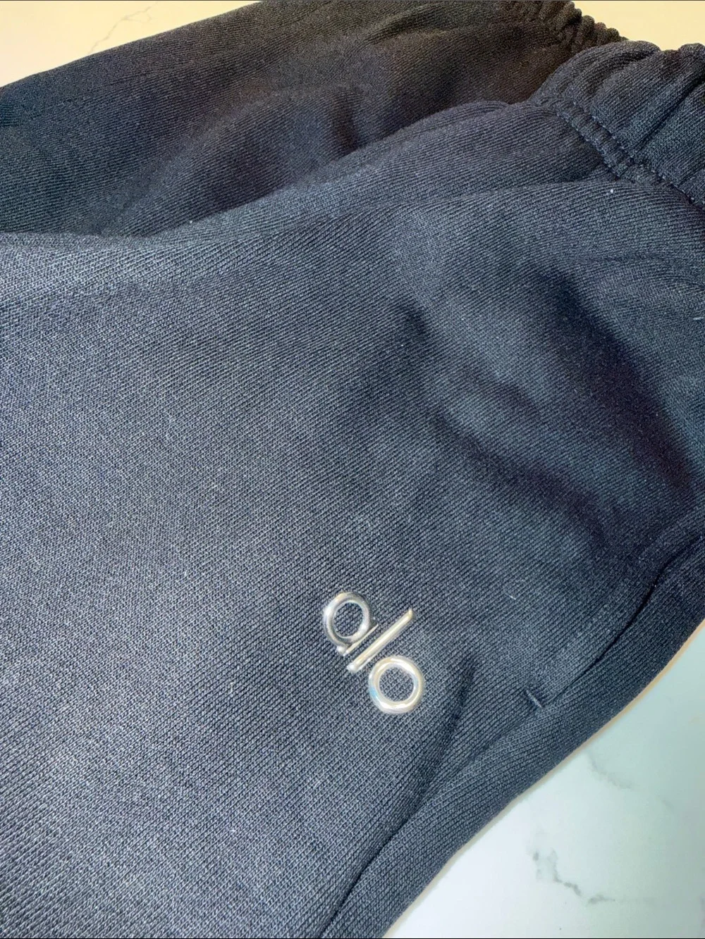 ALO Yoga Black Drawstring Joggers with Logo